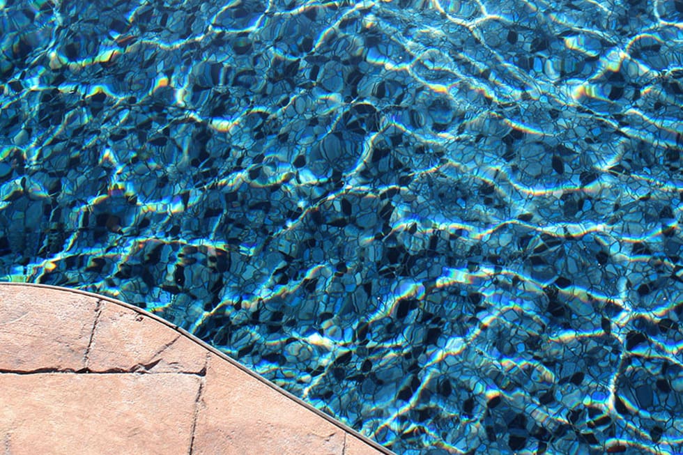 Parrots-Landing-Swimming-Pools-Sapphire-vinyl-liner